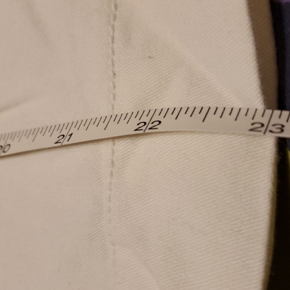 NYDJ SZ 16,White Bermuda shorts, see pics,pockets front and back - Picture 5 of 9